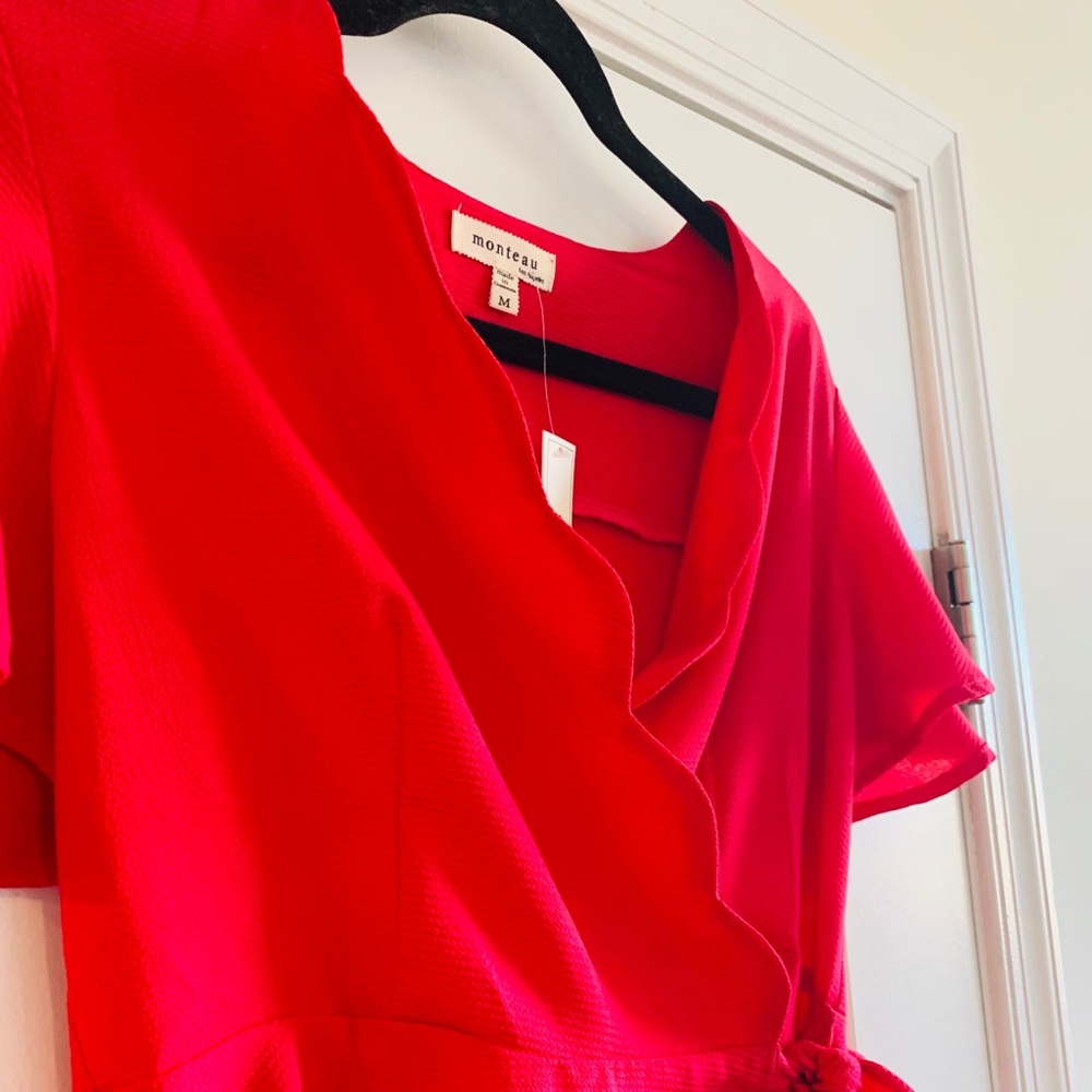 Monteau Wrap Top Size Medium - Picture 2 of 7